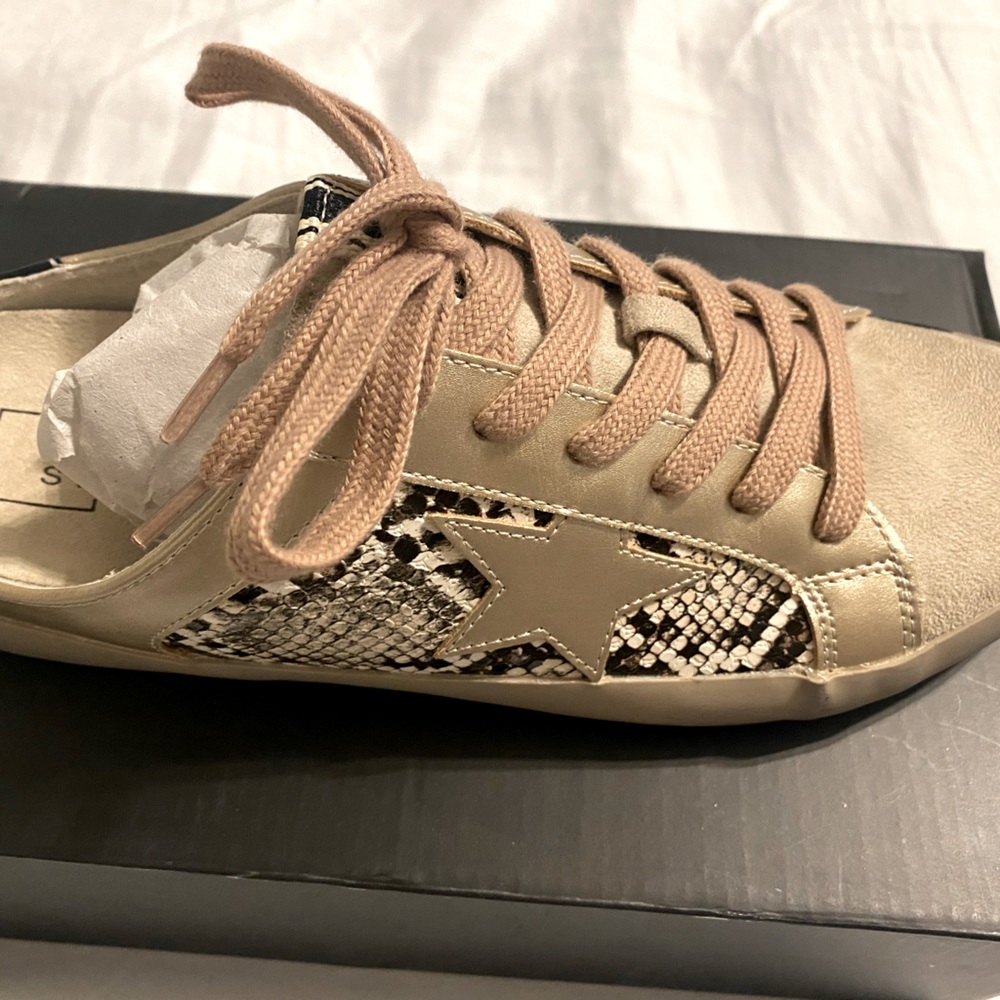 Brand New never worn Shu Shop size 10